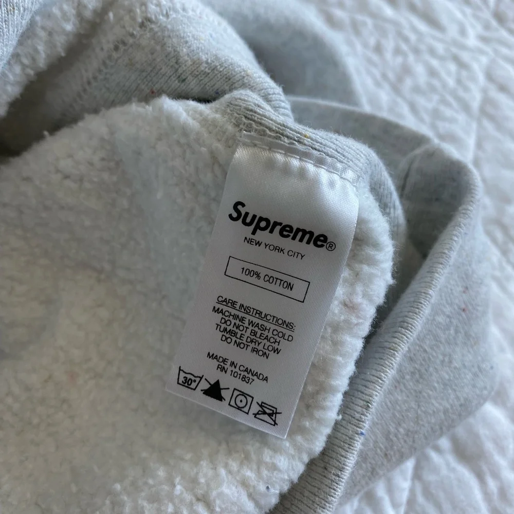 Supreme Hooded Sweatshirt - Picture 7 of 7